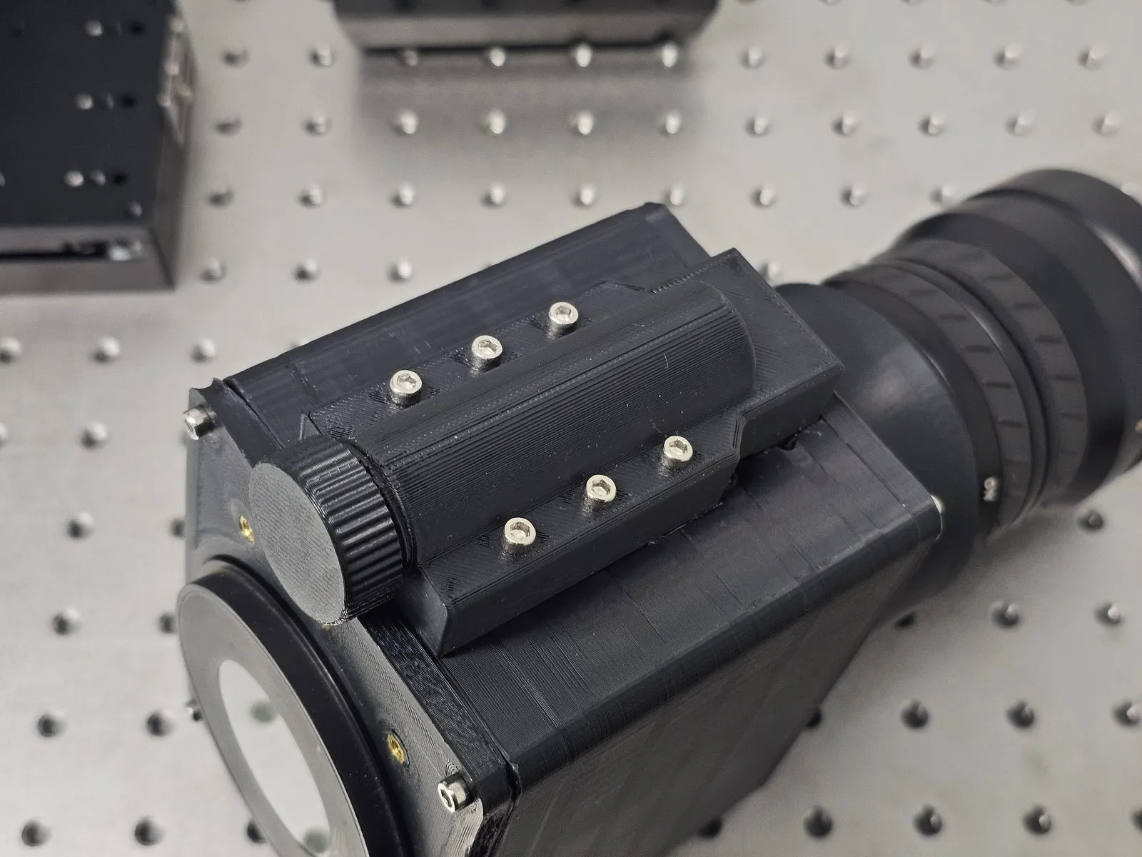The battery compartment, twist to turn on